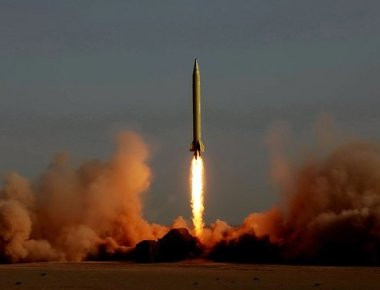 Ιρανός πρόεδρος: «Θα συνεχίσουμε το πρόγραμμα κατασκευής βαλλιστικών πυραύλων»